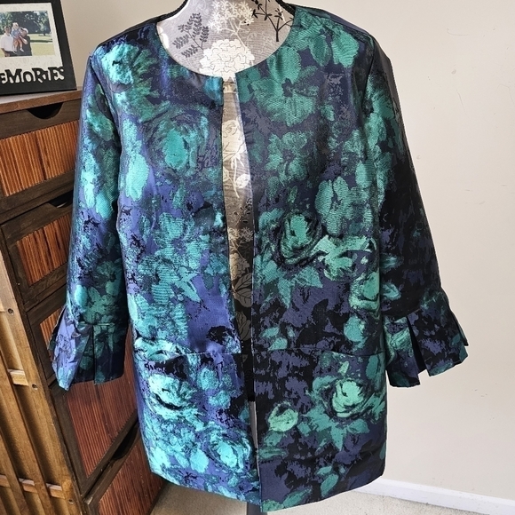 dennis basso Jackets & Blazers - Dennis by Dennis Basso Shiny Green & Navy Floral Blazer 3/4 Sleeve 16